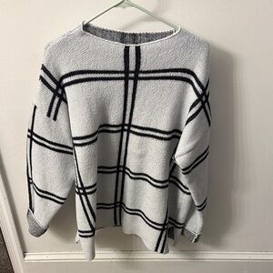 Elegant Black and White Plaid Women's Sweater
